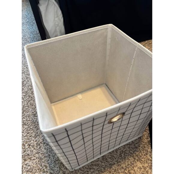 11" x 11" White and Black Grid Cube Storage Box Set - Picture 4 of 6